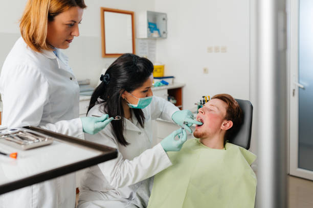 Dentist for Dental Trauma in MS